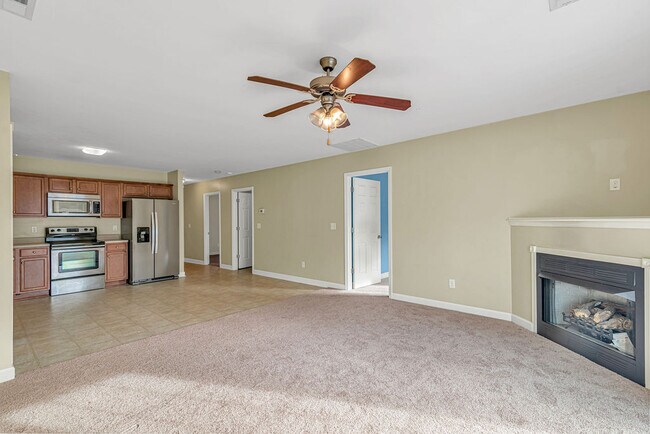 Building Photo - 188 Pine Hollow Rd