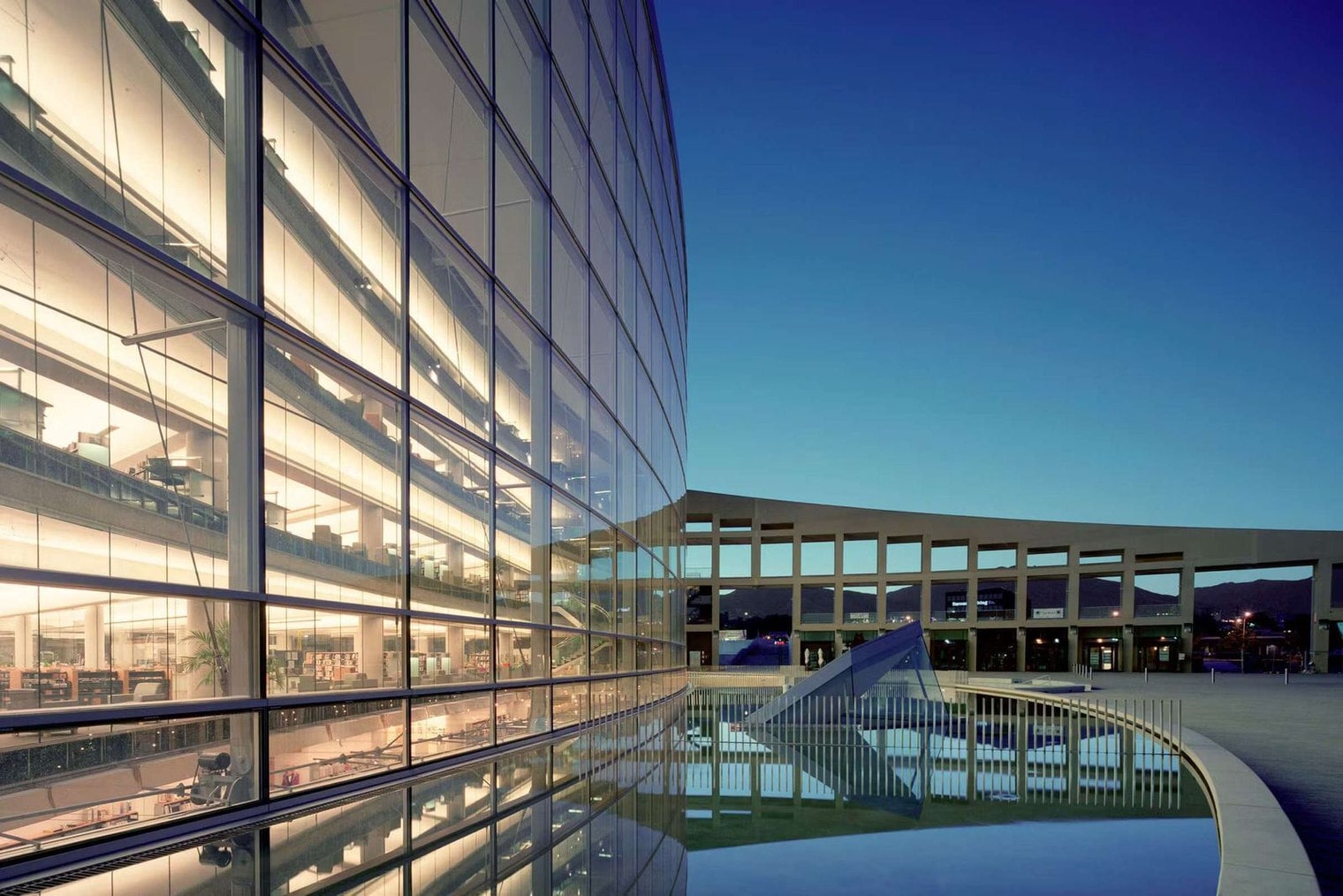 Building Photo - 385 S 400 E