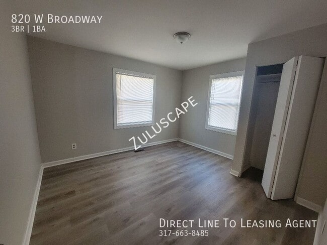 Building Photo - 820 W Broadway-