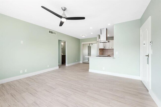 Building Photo - 5700 NE 22nd Way