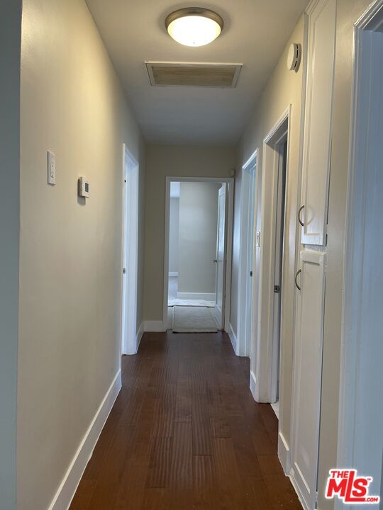 Building Photo - 5048 Enfield Ave