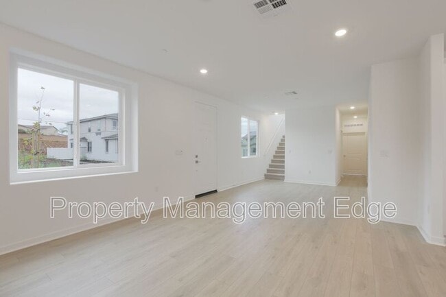 Building Photo - 31529 Cobalite Dr