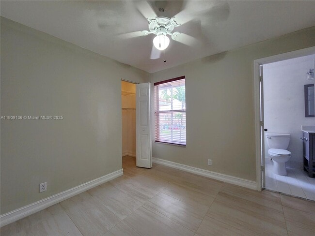 Building Photo - 5489 NW 90th Ave