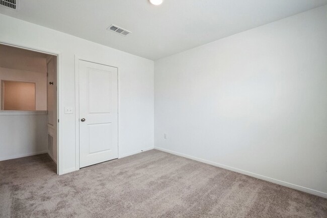 Building Photo - 16523 Pine Arrow Dr