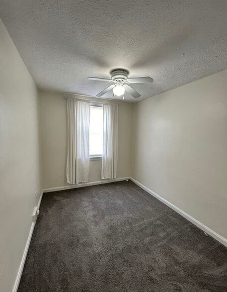 Building Photo - 4056 Northfield Rd