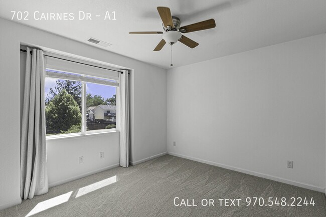 Building Photo - 702 Cairnes Dr