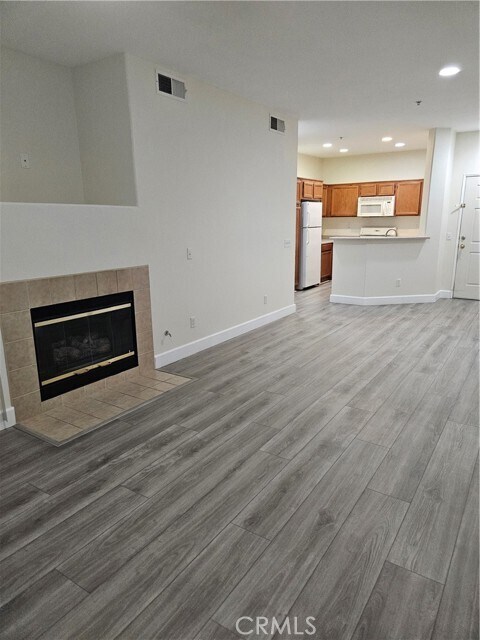 Building Photo - 26526 Arboretum Way