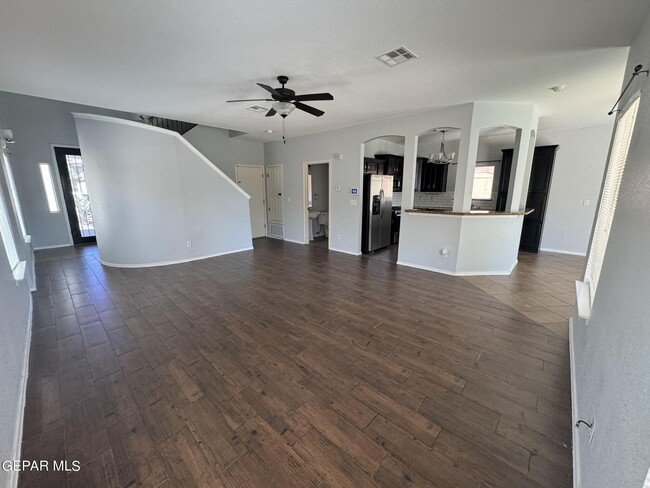 Building Photo - 5020 Gold Ranch Ave