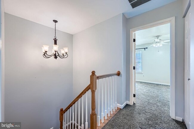 Building Photo - 9863 Greenbriar Way
