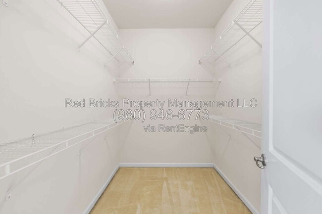 Building Photo - 2306 Rachelwood Dr