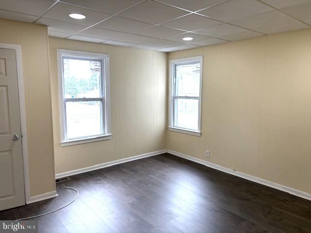 Building Photo - 17 W Garwood Ave