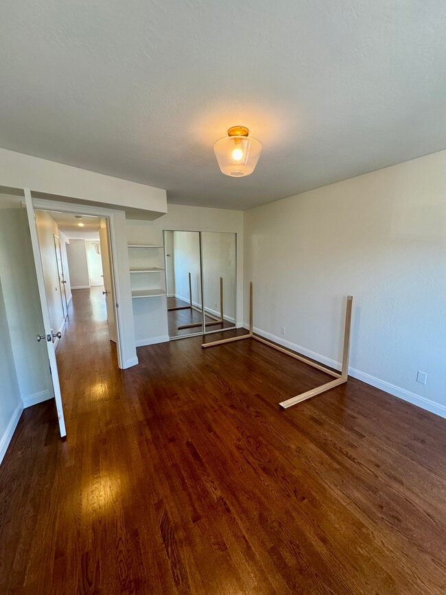 Building Photo - 137 Saint Marys Ave