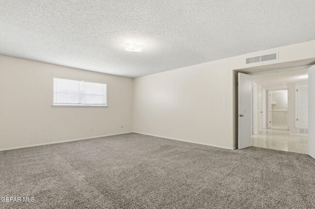 Building Photo - 3329 Old Spanish Trail