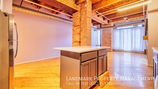 Building Photo - 375 W Erie St