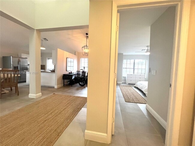 Building Photo - 13473 Fountain View Blvd