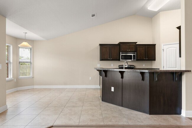 Building Photo - 4599 Belvedere Circle
