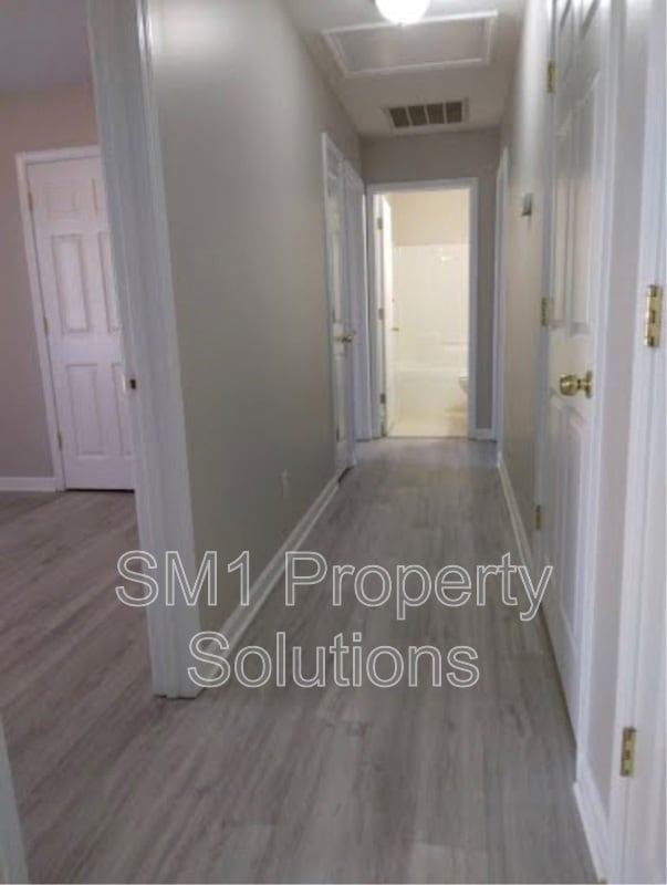 Building Photo - 115 Thomas St