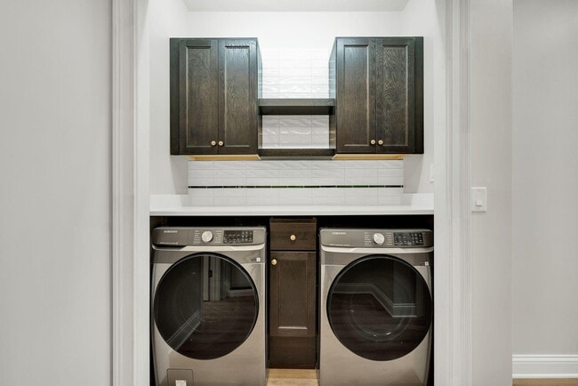 Building Photo - 240 Central St NW