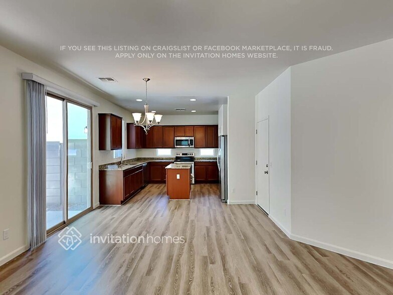 Building Photo - 1449 S Colt Dr