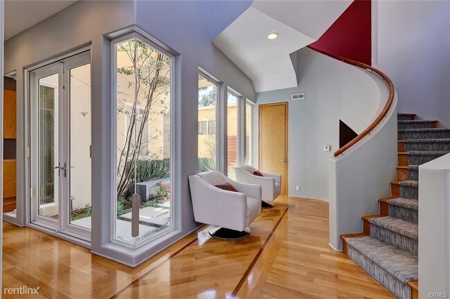 Building Photo - 4 br, 3.5 bath House - 1048 14th St
