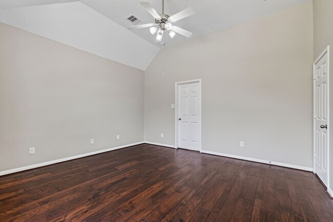 Building Photo - 18111 Williams Elm Dr
