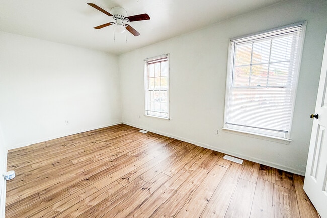 Building Photo - 1038 Wickford Ct