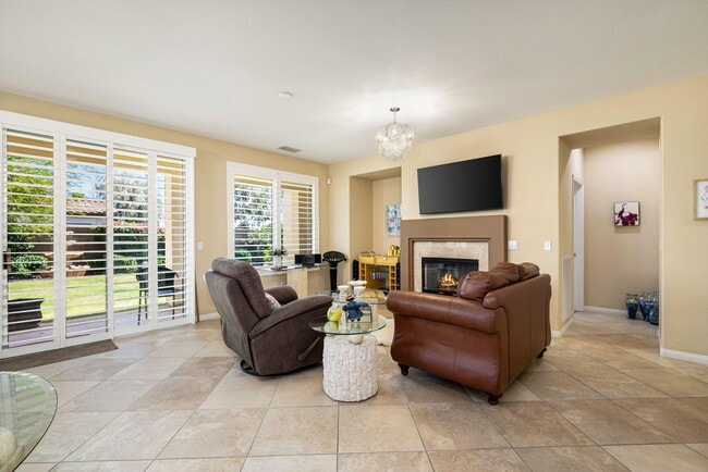 Building Photo - 60268 Sweetshade Ln