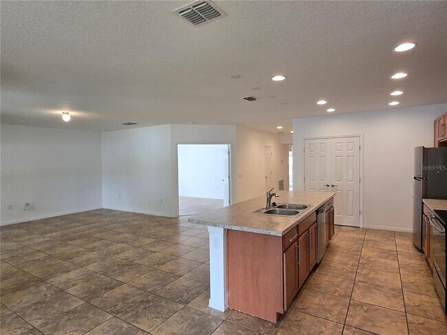 Building Photo - 2476 Addison Creek Dr