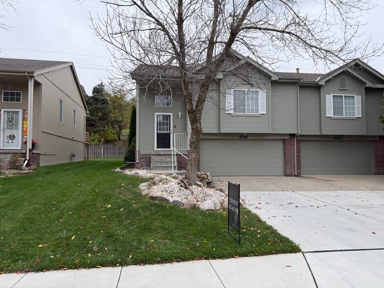 Primary Photo - 4216 S 179th St