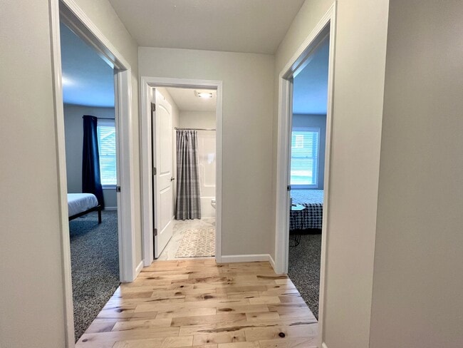 Building Photo - Gorgeous Furnished Home-Ready for move in ...