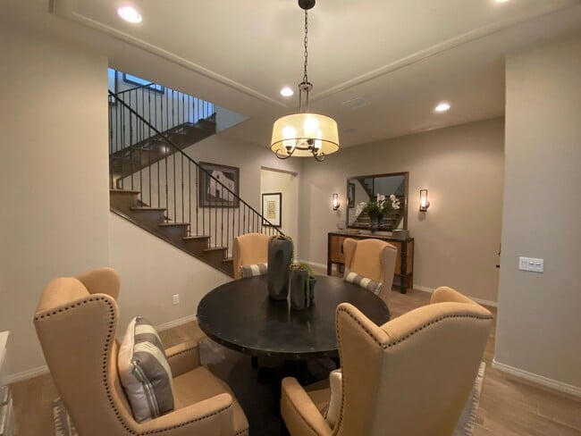 Building Photo - Exceptional Remodeled & Professionally Fur...