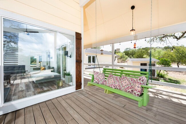 Building Photo - Extravagant 5 Star Vacation Home - Your Private Retreat in Hill Country, Wimberley Texas