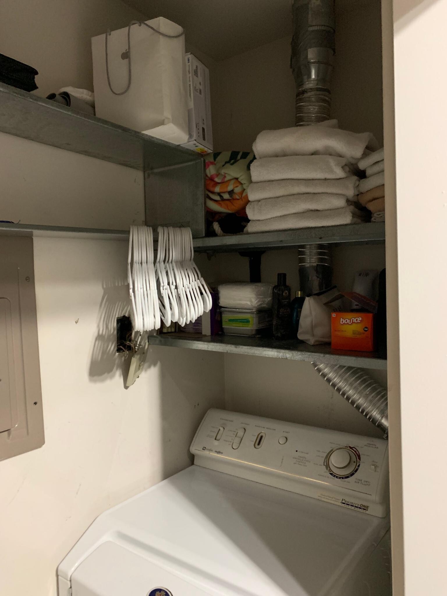 Building Photo - 432 E. Rich St