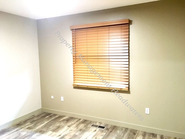 Building Photo - Vigilante Drive