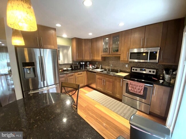 Building Photo - 2104 Seneca Run