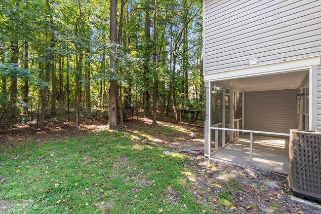 Building Photo - Western Branch 4 bed Ready Now!!
