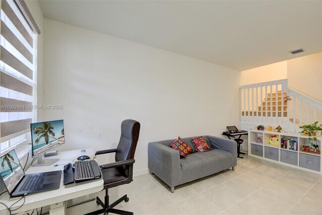 Building Photo - 12604 NW 23rd Pl