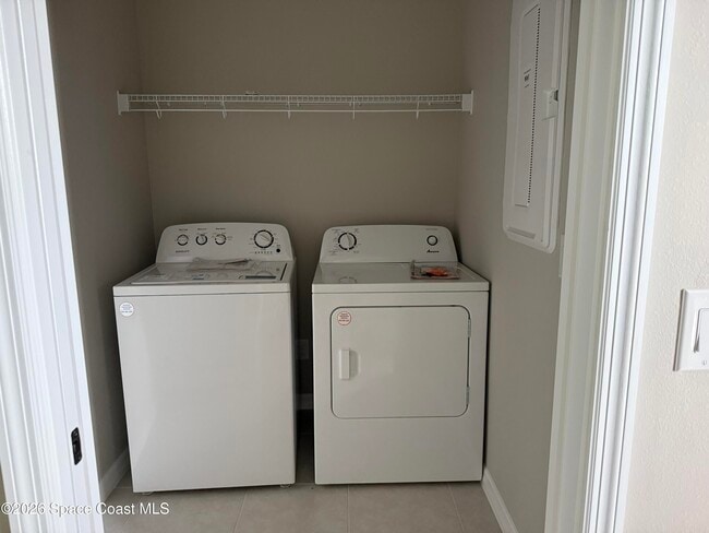 Building Photo - 2998 Avalonia Dr