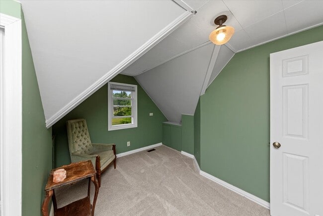 Building Photo - 559 Edson Ave