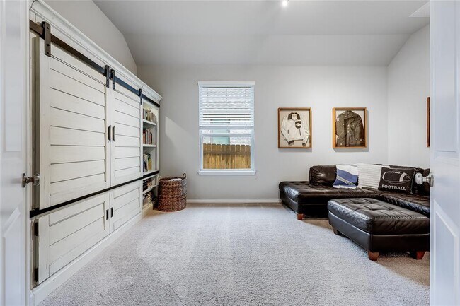 Building Photo - 7820 Turnback Ledge Trail