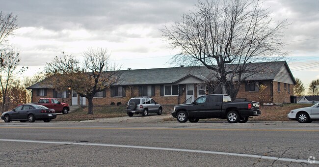 Building Photo - 5401 Bellefontaine Rd