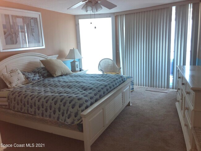 Building Photo - 1175 Jimmy Buffett Mem Hwy