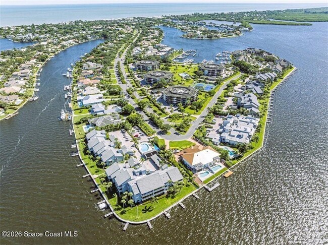 Building Photo - 1821 Mooringline Dr