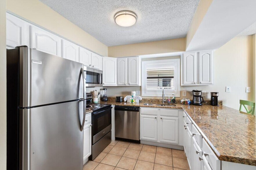 Building Photo - 24522 Perdido Beach Blvd