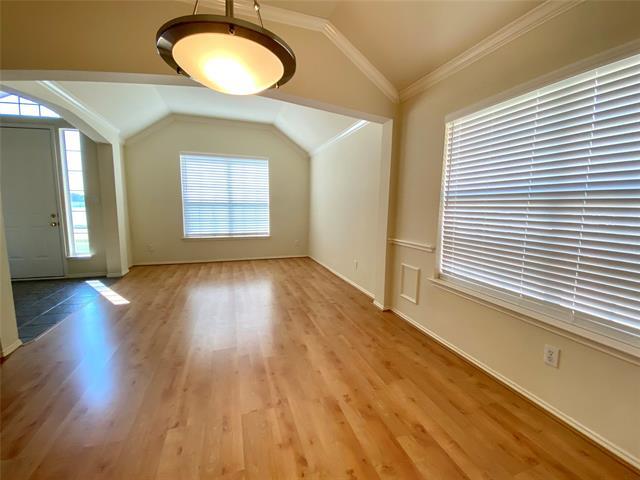 Building Photo - 1420 Hudspeth Dr