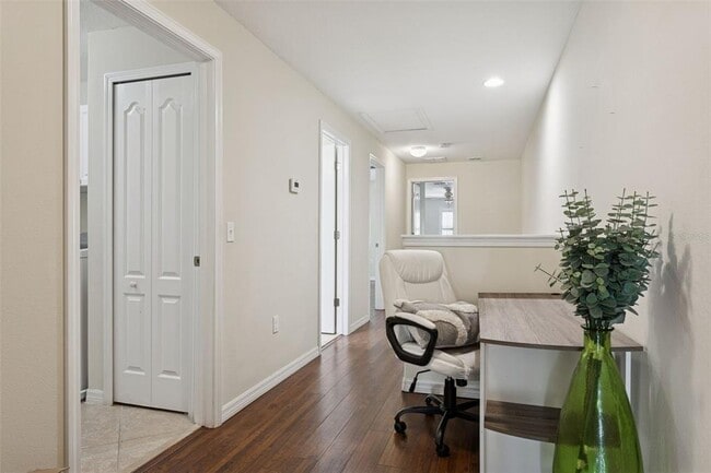 Building Photo - 9568 Trumpet Vine Loop