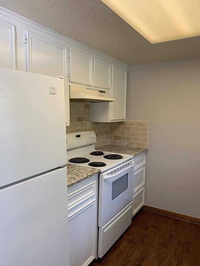 Building Photo - 603 Cache Cove Ct