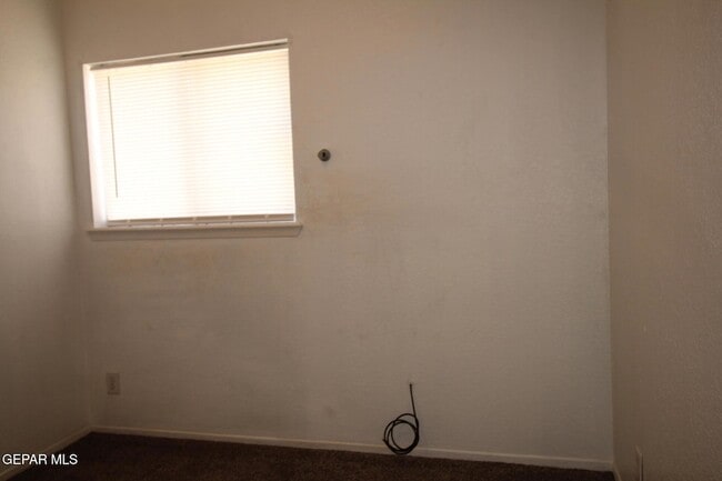 Building Photo - 9604 Gaza Dr