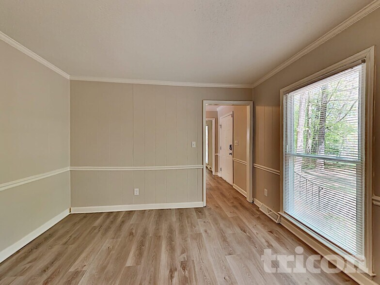 Building Photo - 2211 Cannonade Ct