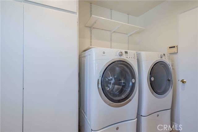 Building Photo - 4 Carrol Ave